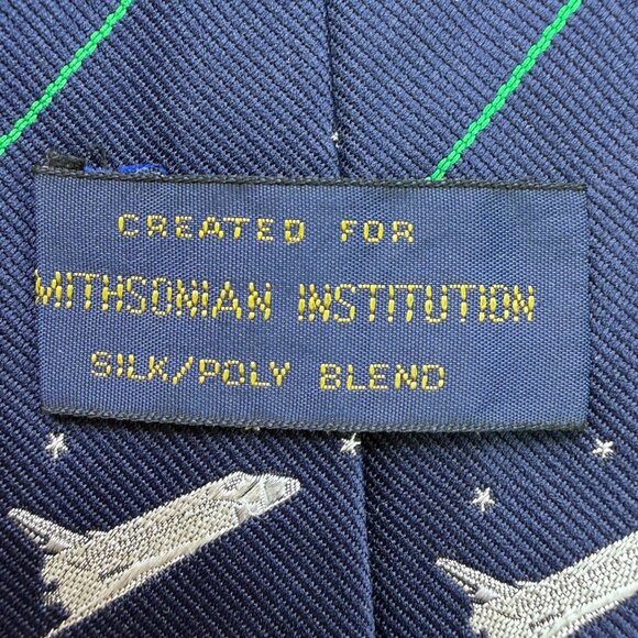 Smithsonian Mens Navy Silk/Poly Space Shuttle Tie Blue Starry NASA Design - Picture 2 of 8